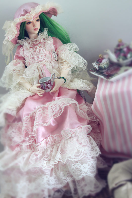 Laele's new dress
